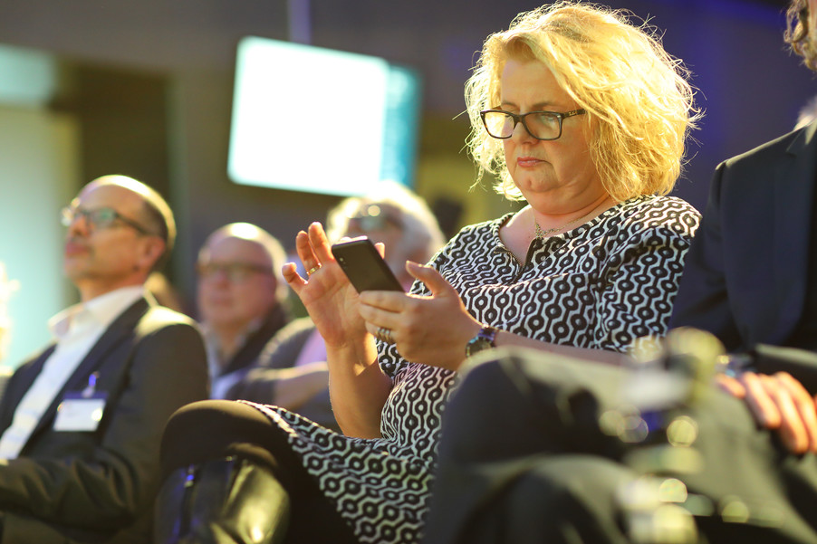 Bild 24 | DBT: Smarte Produktion - Was die Vernetzung von Maschinen, Services und Menschen bringt