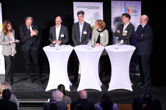 Bild 33 | DBT: Smarte Produktion - Was die Vernetzung von Maschinen, Services und Menschen bringt