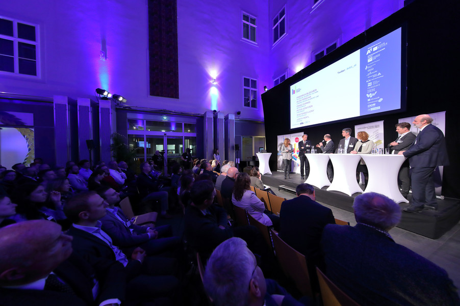 Bild 43 | DBT: Smarte Produktion - Was die Vernetzung von Maschinen, Services und Menschen bringt