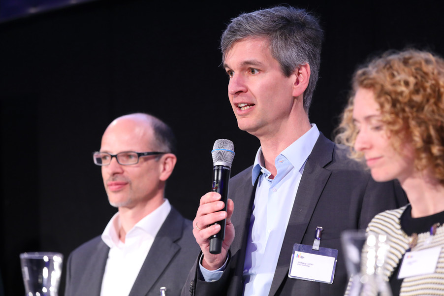 Bild 44 | DBT: Smarte Produktion - Was die Vernetzung von Maschinen, Services und Menschen bringt