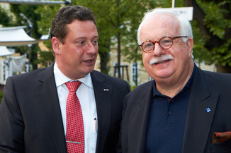 Bild 12 / 167