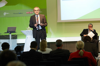 Bild 12 / 46