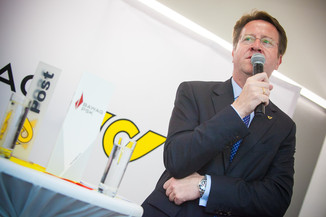 Bild 12 / 45