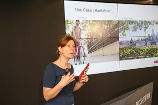 Bild 27 / 75