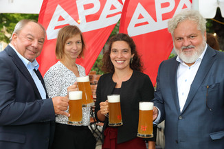 Bild 1 / 153