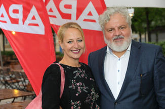Bild 10 / 153