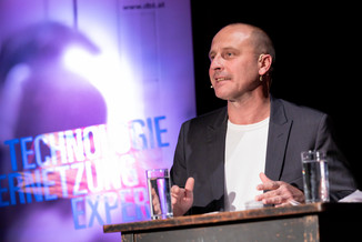 Bild 12 / 87