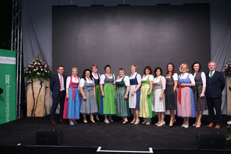 Bild 16 / 195