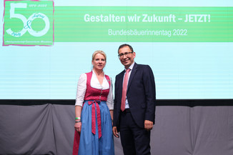Bild 48 / 195