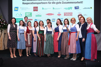 Bild 132 / 195
