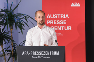 Bild 15 / 40