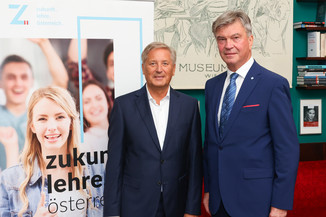 Bild 1 / 32
