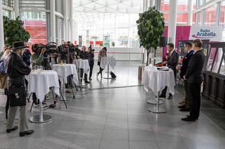 Bild 8 / 33