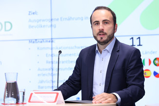 Bild 14 / 27
