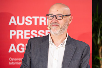 Bild 9 / 25