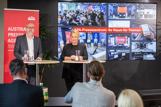 Bild 13 / 25