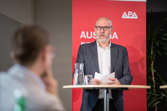 Bild 16 / 25