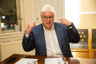 Bild 75 / 83