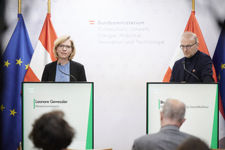Bild 6 / 25