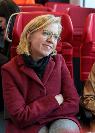 Bild 12 / 159