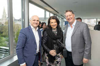 Bild 18 / 198