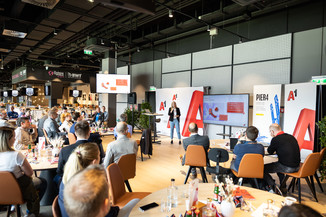 Bild 15 / 48