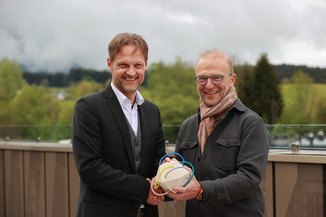 Bild 12 / 108
