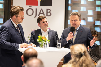Bild 28 / 58