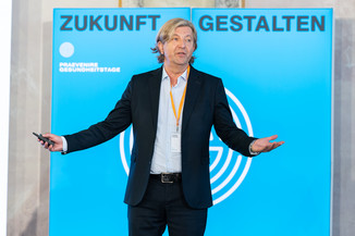 Bild 17 / 79