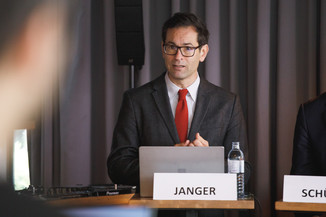 Bild 9 / 17