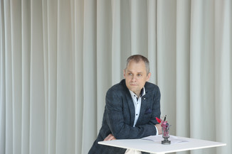 Bild 12 / 86