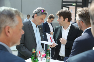 Bild 15 / 86