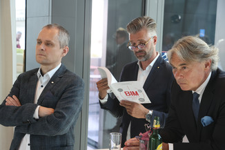 Bild 42 / 86