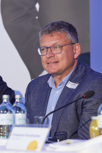 Bild 18 / 53