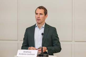 Bild 5 / 19