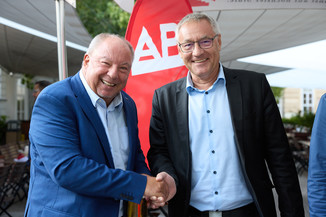 Bild 15 / 186