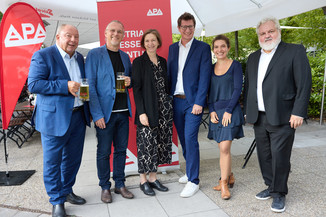 Bild 18 / 186