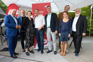 Bild 30 / 186