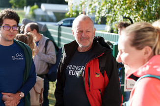 Bild 8 / 211