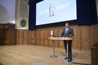 Bild 3 / 108
