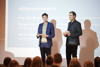 Bild 19 / 115