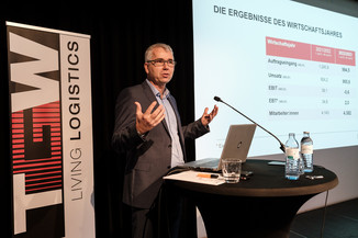 Bild 9 / 27