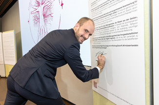 Bild 7 / 24