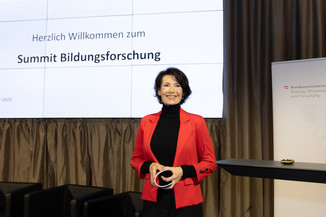Bild 4 / 213