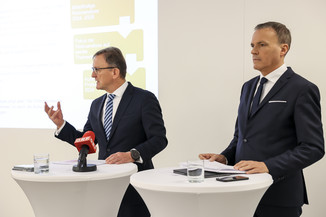 Bild 7 / 38