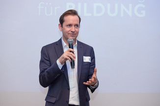 Bild 10 / 111