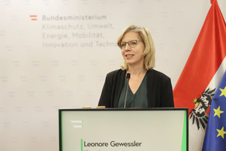 Bild 18 / 26