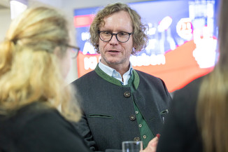 Bild 5 / 116