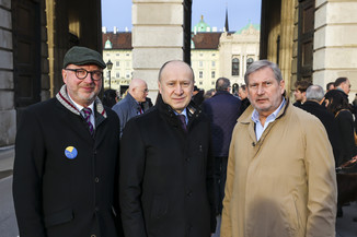 Bild 9 / 52