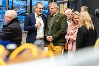 Bild 13 / 97
